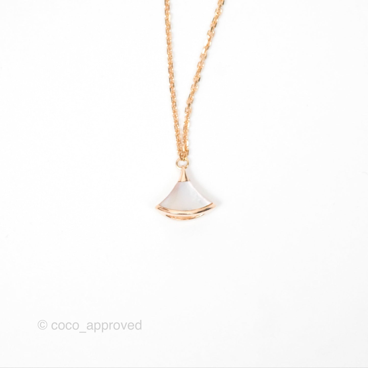 Bvlgari Divas Dream Bracelet 18K Rose Gold Mother of Pearl
