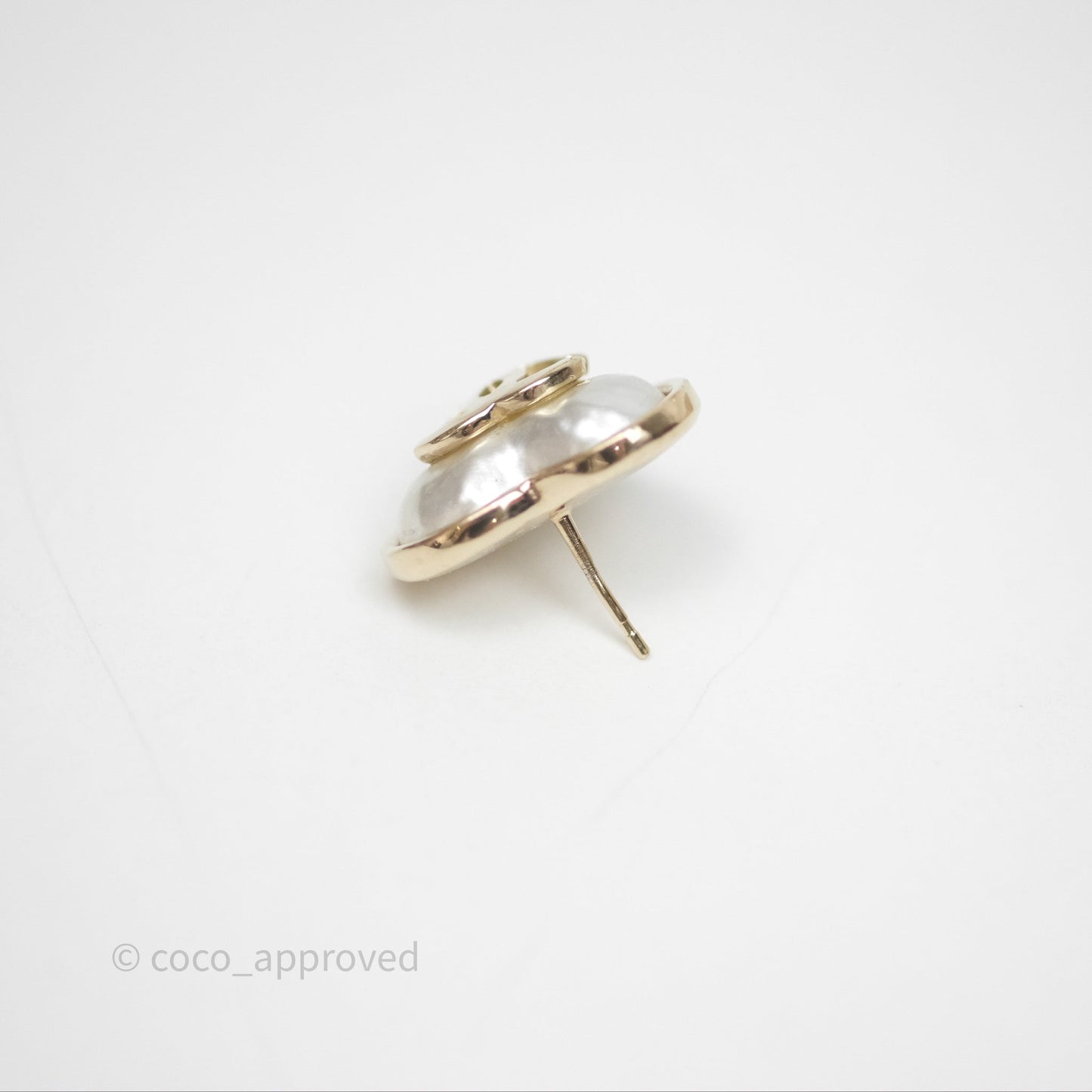 Chanel Pearl CC Heart Earrings Gold Tone 22C