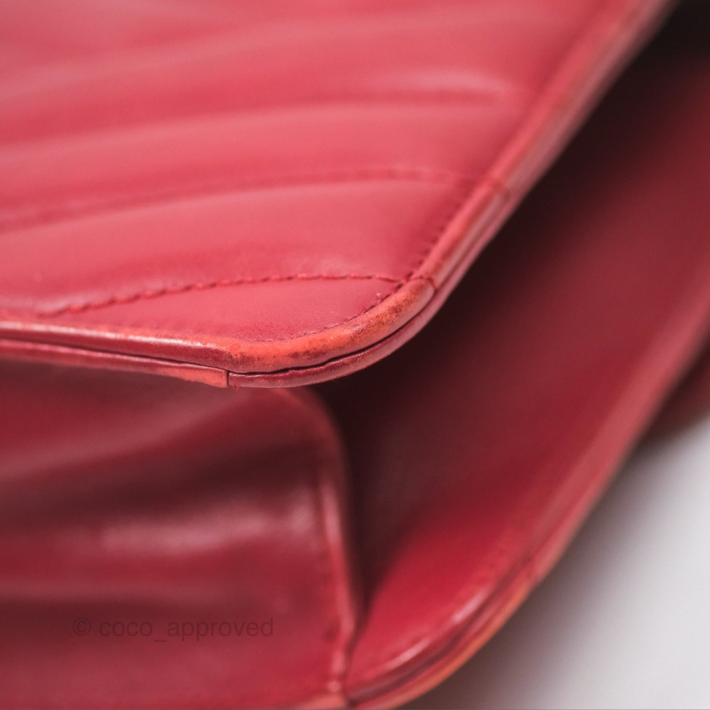 Chanel Chevron Shoulder Bag Red Calfskin Aged Gold Hardware