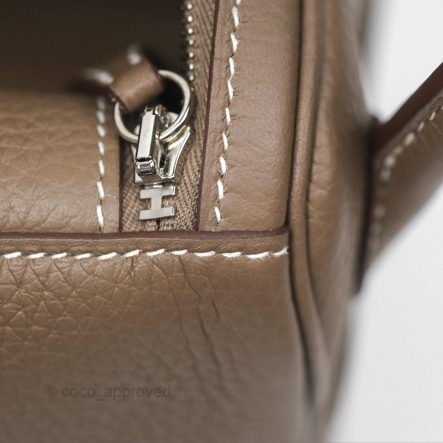 Hermès Lindy 26 Clemence Etoupe 18 Palladium Hardware