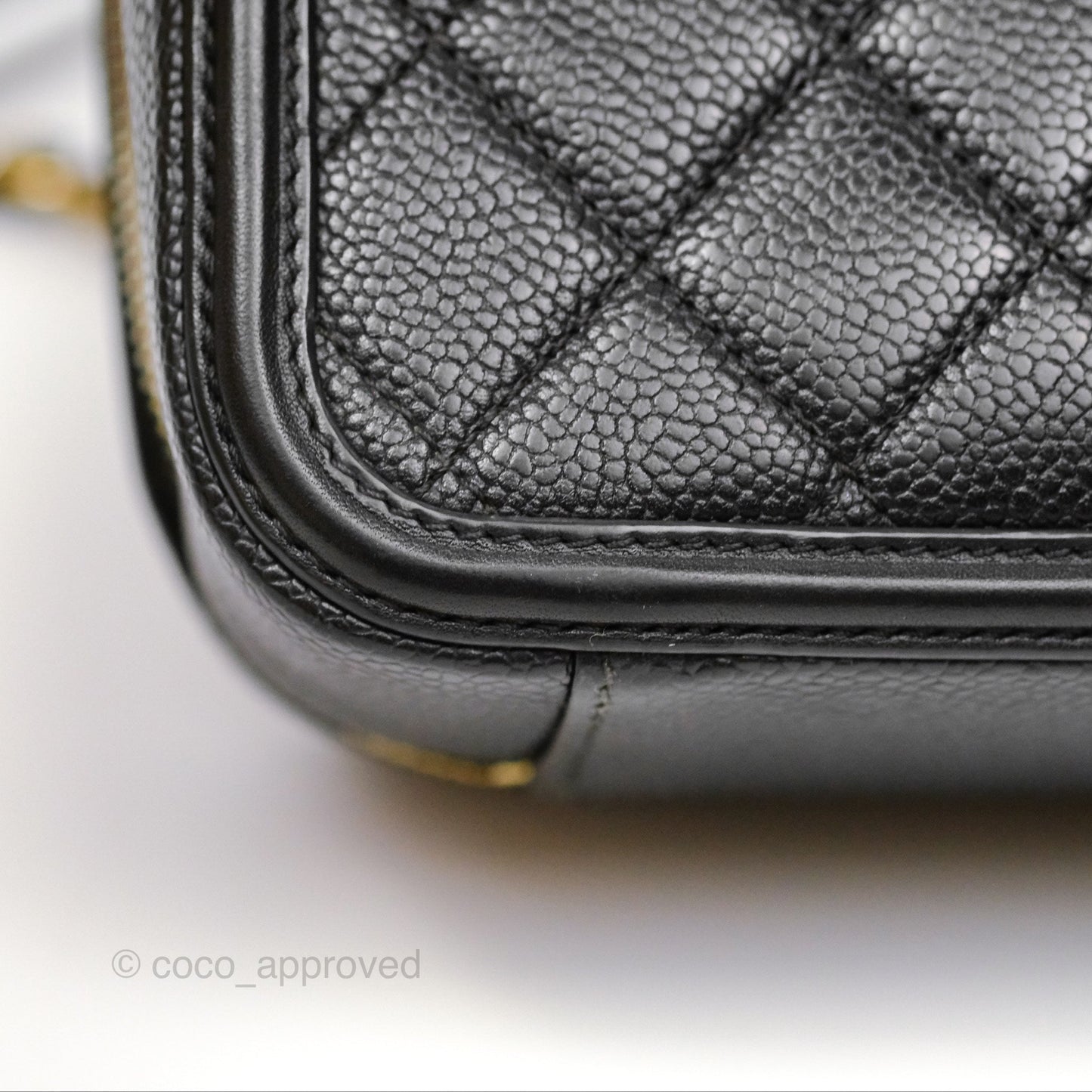 Chanel Quilted Medium CC Filigree Vanity Case Black Caviar Gold Hardware