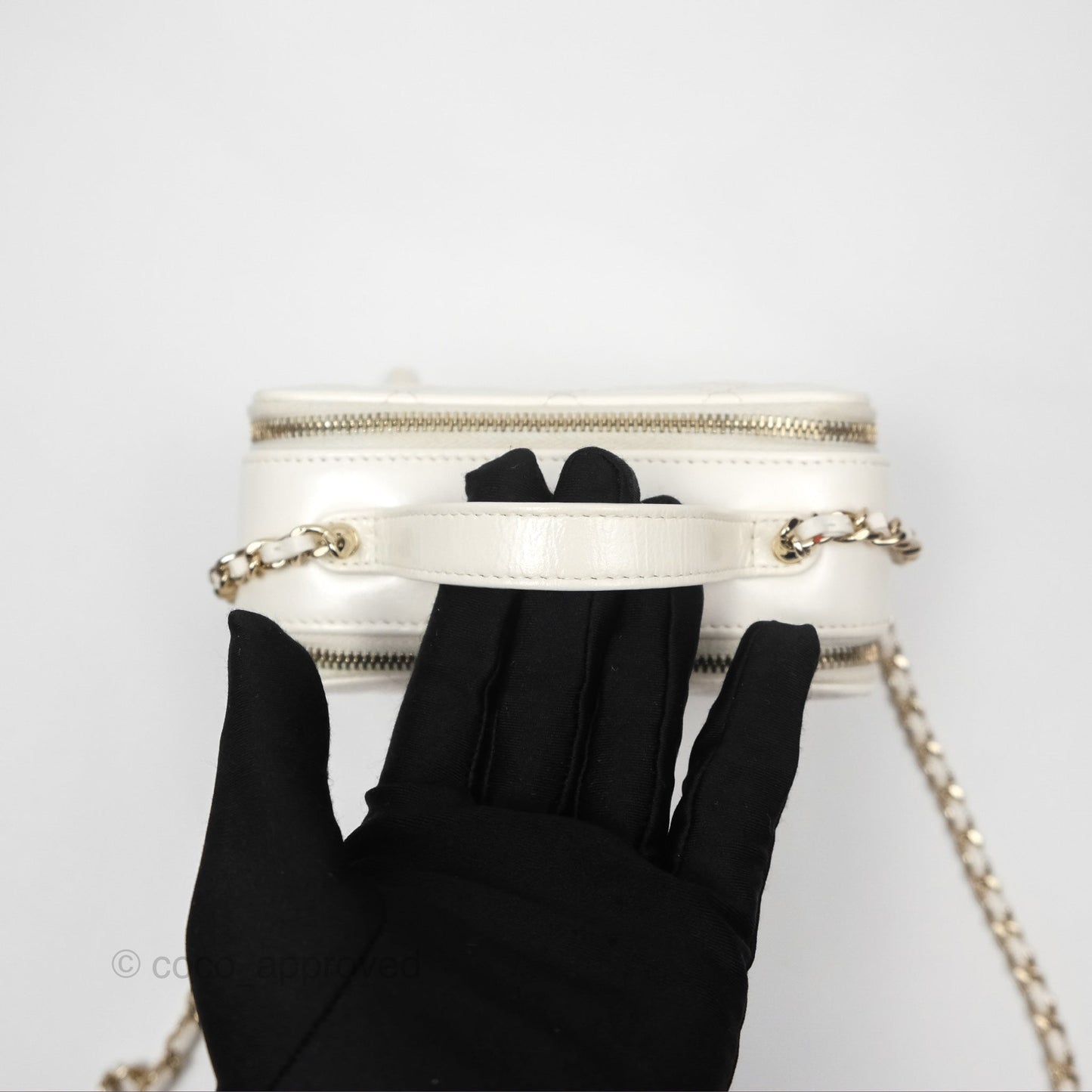 Chanel Top Handle Quilted Vanity Case White Shiny Lambskin Good Hardware
