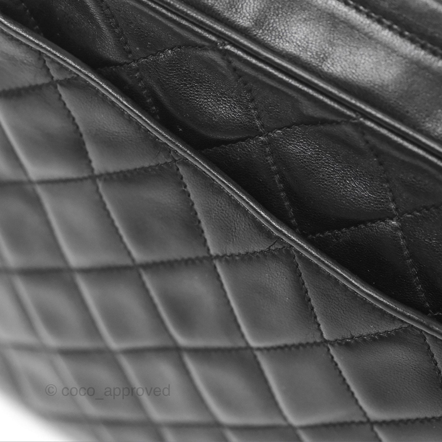 Chanel Vintage Quilted Shoulder Bag Black Lambskin Gold Hardware