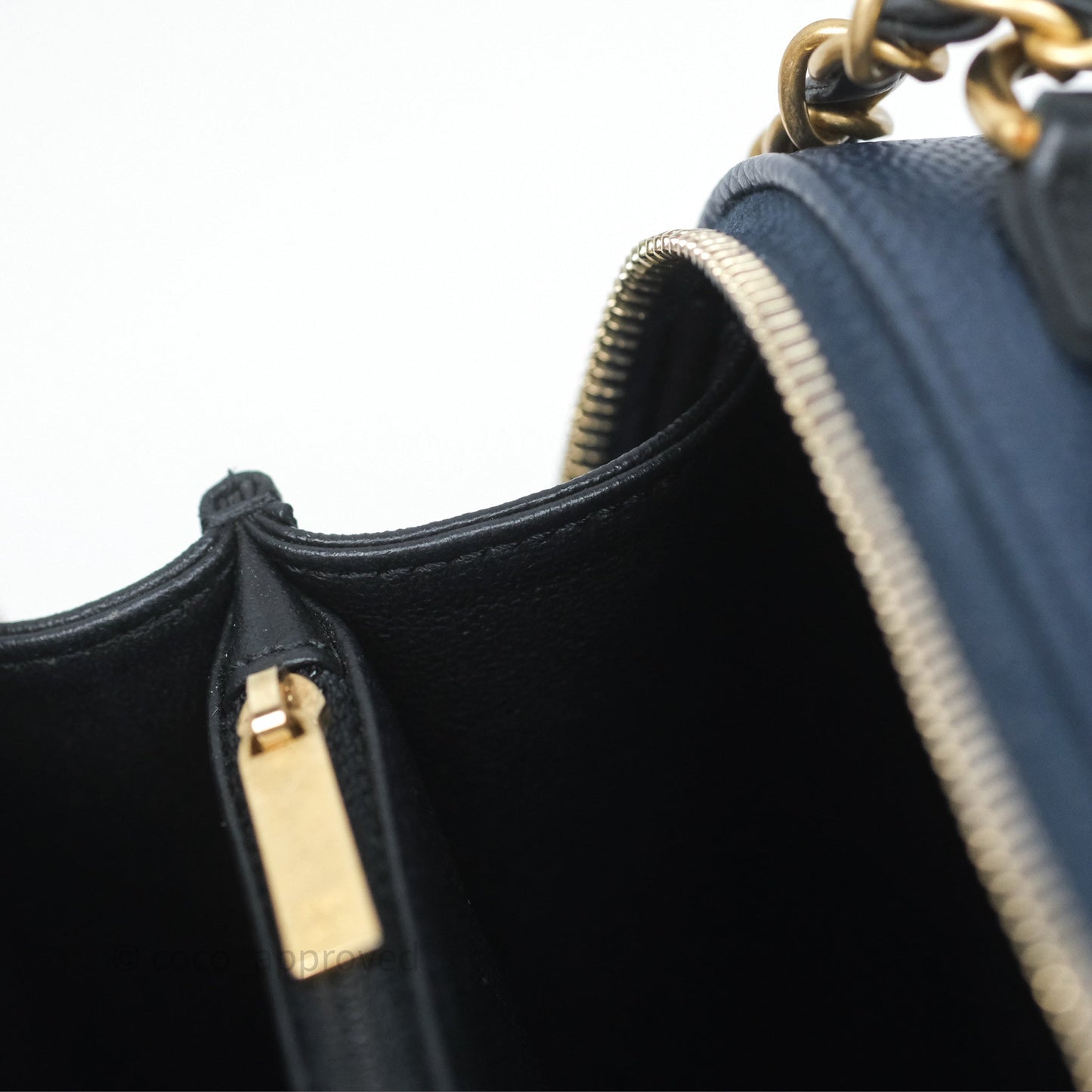 Chanel Quilted Medium CC Filigree Vanity Case Dark Navy Caviar Gold Hardware