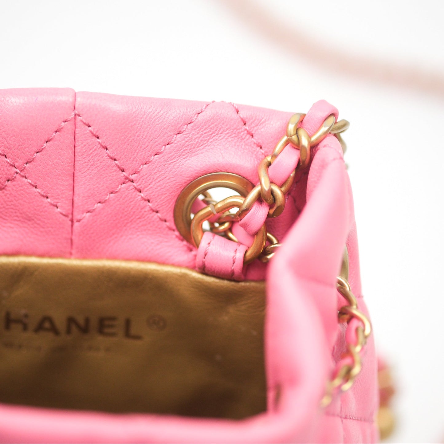 Chanel Pearl Crush Drawstring Bucket Bag Pink Lambskin Aged Gold Hardware