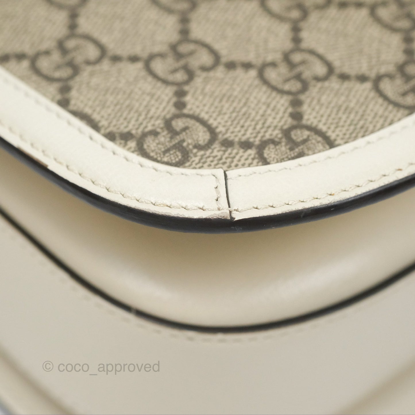 Gucci Horsebit 1955 GG Supreme Canvas White Shoulder Bag Gold Hardware