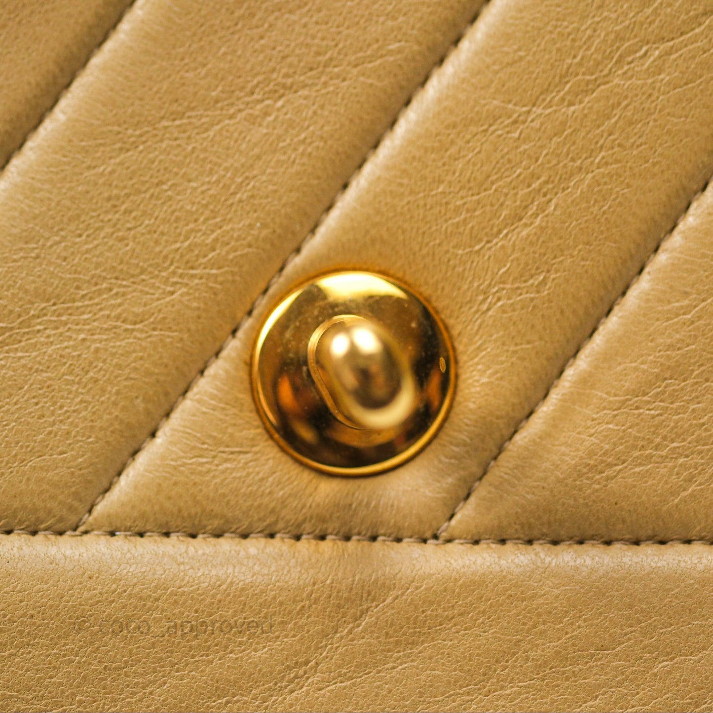 Chanel Vintage Medium Flap Chevron Beige Lambskin 24K Gold Hardware