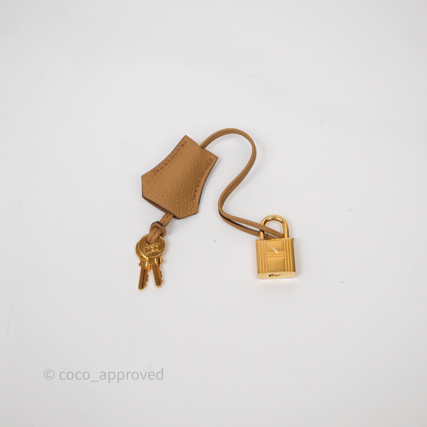 Hermès Kelly 28 Biscuit 4B Togo Gold Hardware