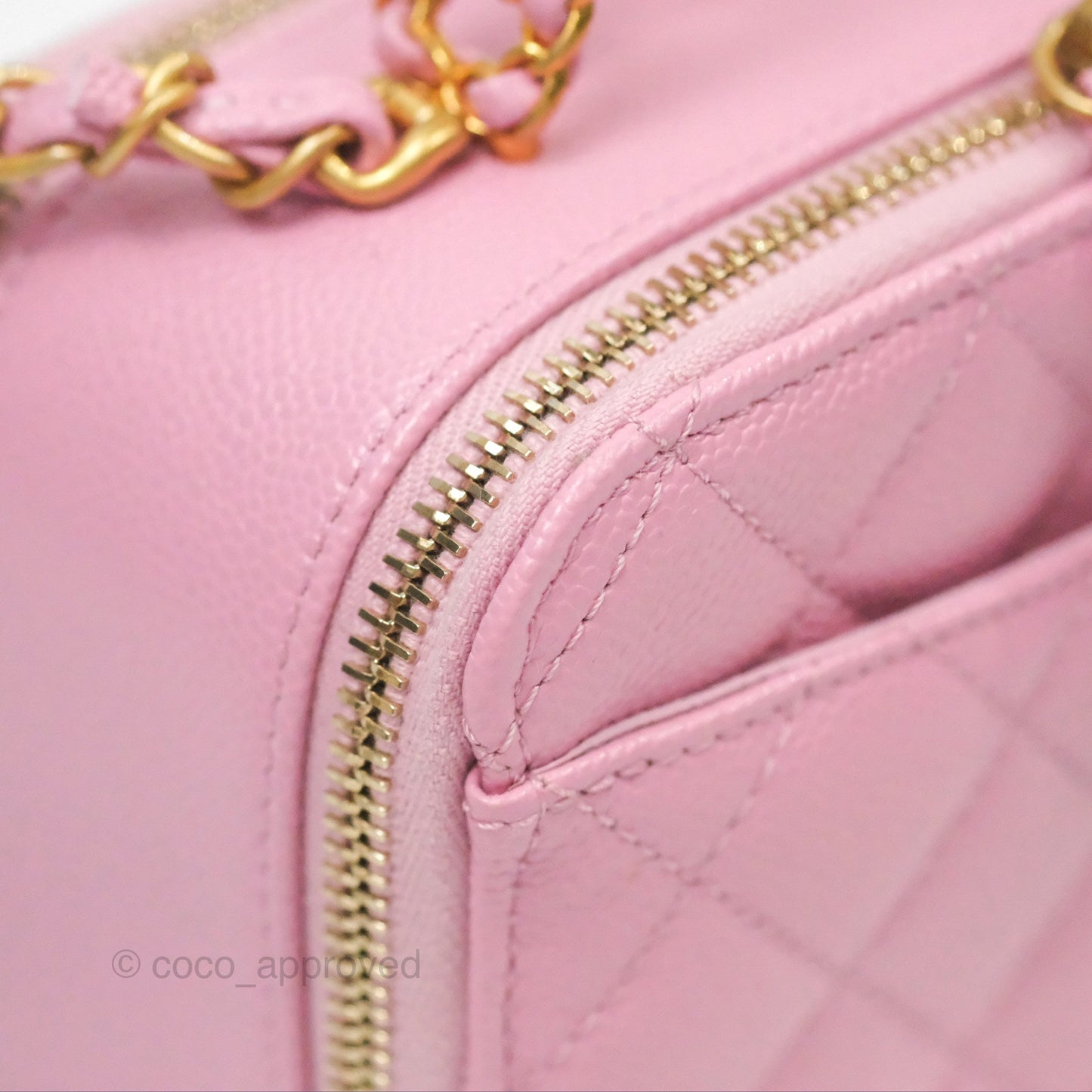 Chanel Caviar Quilted Pick Me Up Small Vanity Case Light Pink