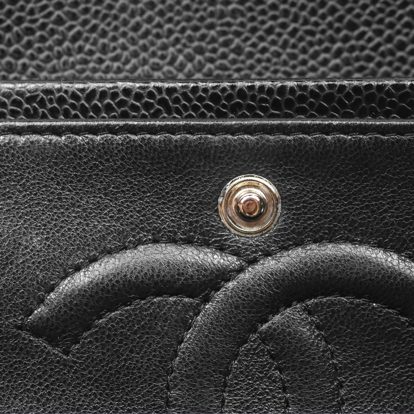 Chanel Classic M/L Medium Flap Quilted Black Caviar Silver Hardware