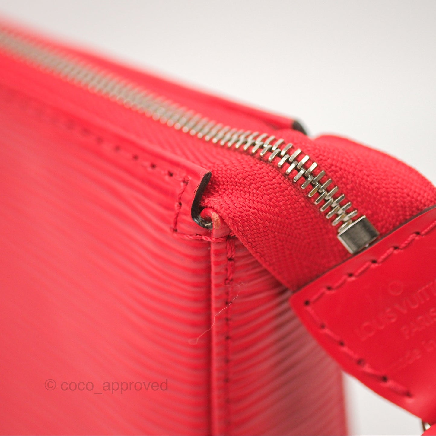 Louis Vuitton Epi Pochette Accessories NM Red