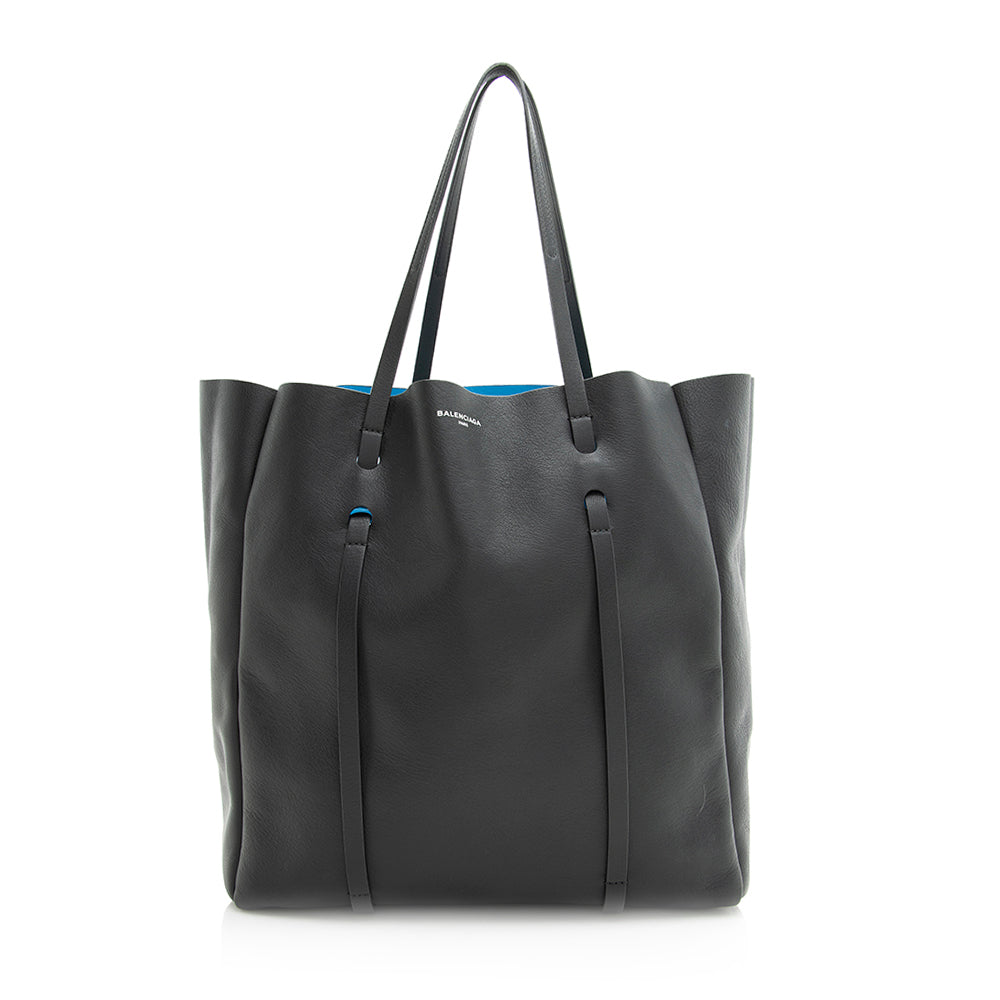 Luxury Balenciaga Calfskin Everyday Medium Tote (SHF-20311)
