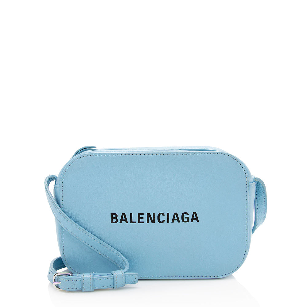Luxury Balenciaga Calfskin Everyday XS Camera Bag (SHF-13607)