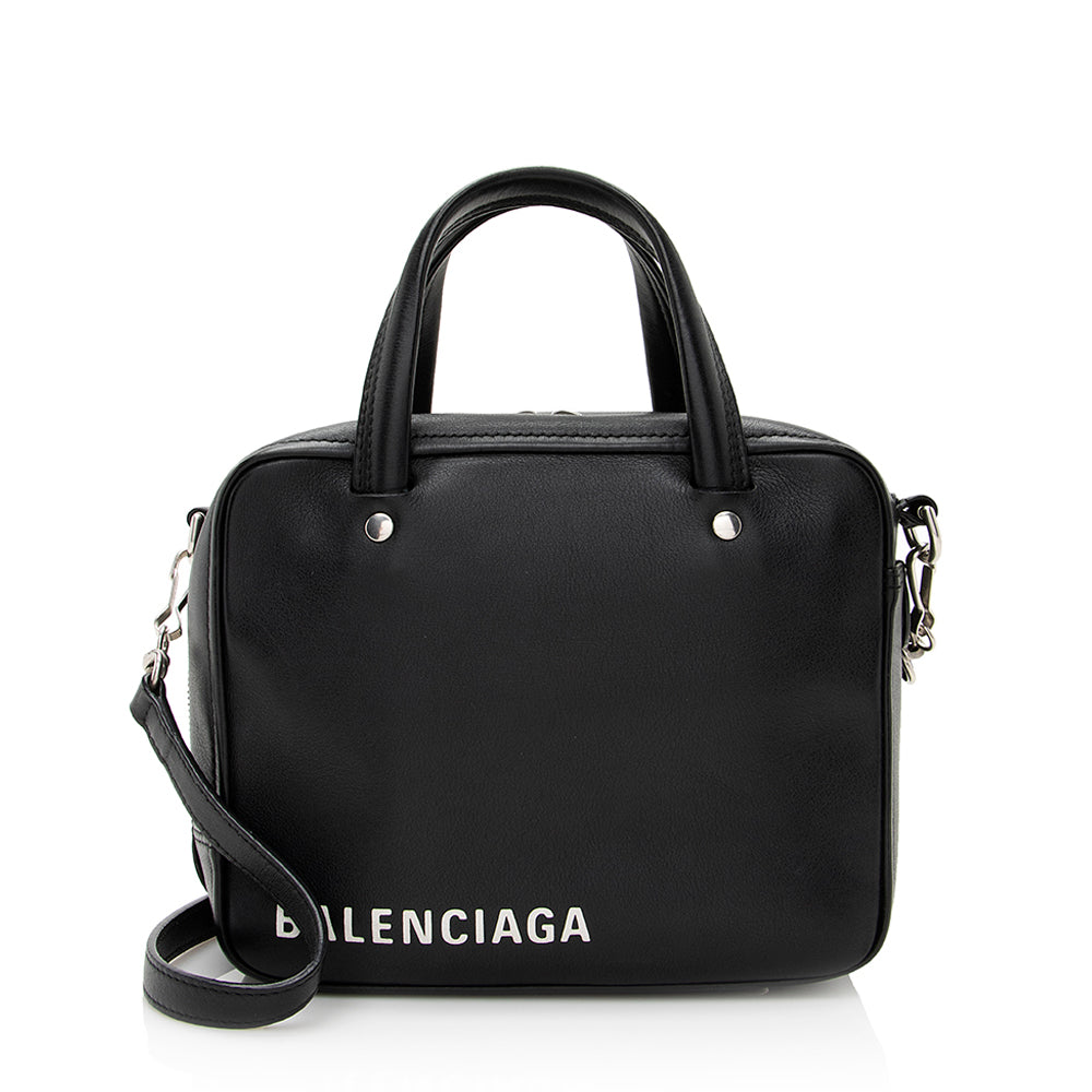 Luxury Balenciaga Calfskin Triangle Square XS Bag (SHF-21060)