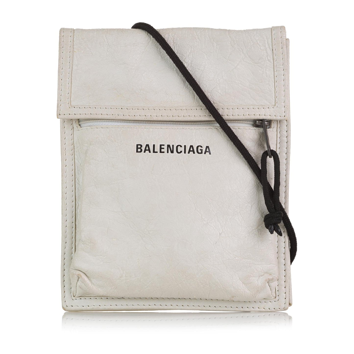 Luxury Balenciaga Explorer Pouch Leather Crossbody (SHG-DKXPVu)