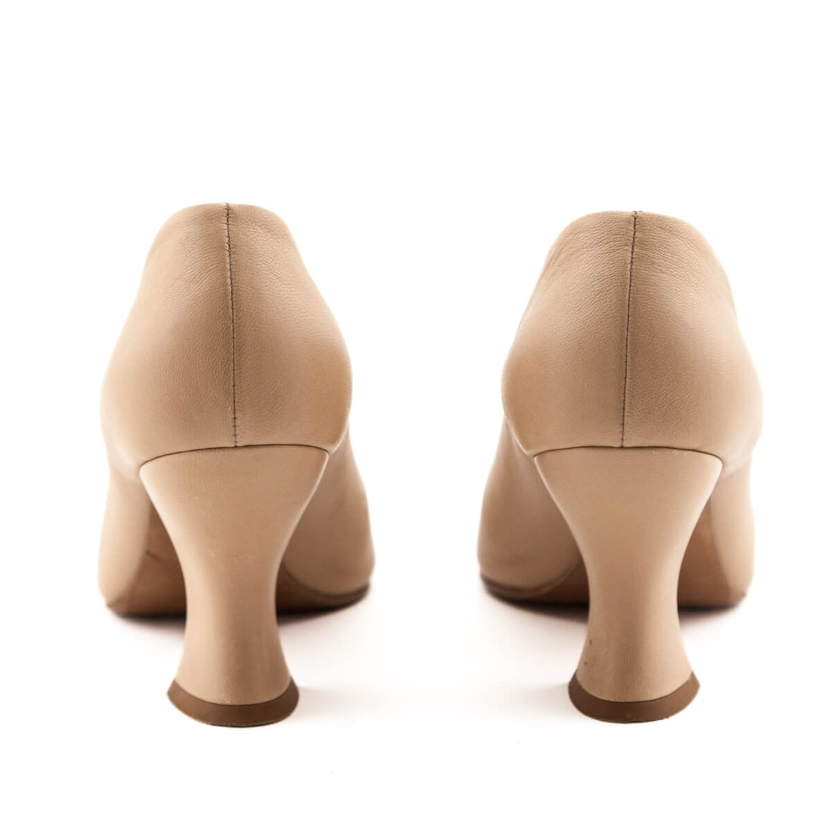Luxury Bottega Veneta Beige Almond Pumps Size US 10  | EU 40