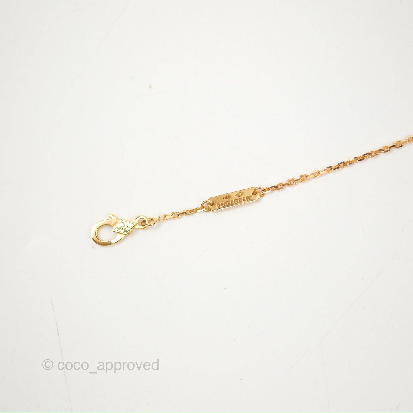 Van Cleef & Arpels Vintage Alhambra Pendant White Mother-of-pearl Necklace Yellow Gold