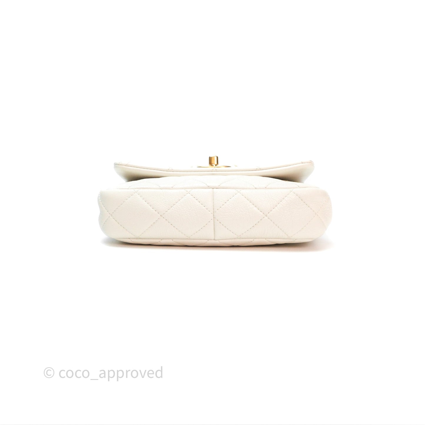 Chanel Quilted Pearl Flap Bag White Shiny Crumpled Calfskin Aged Gold Hardware 22C