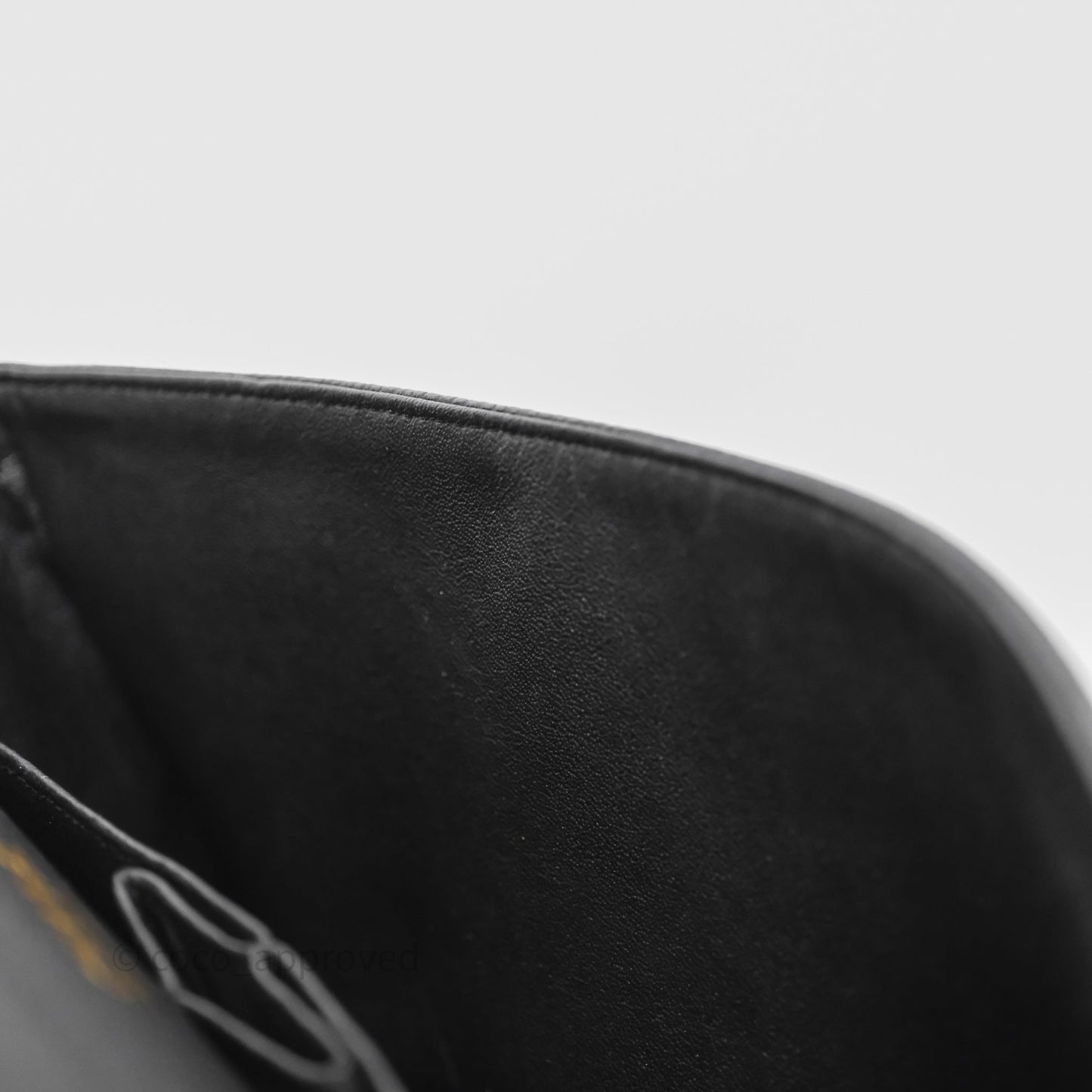 Chanel Classic M/L Medium Flap Quilted Black Caviar Gold Hardware
