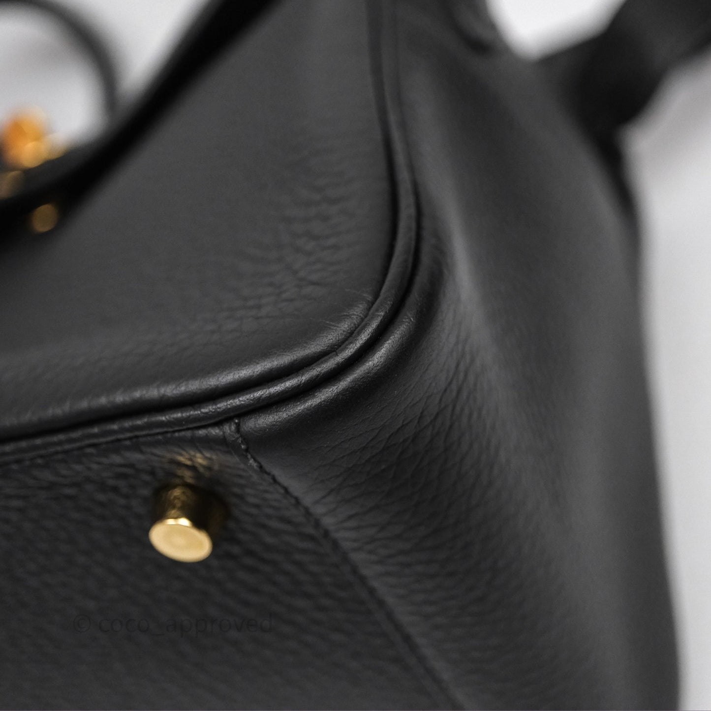 Hermes Lindy 26 Black Noir 89 Clemence Gold Hardware