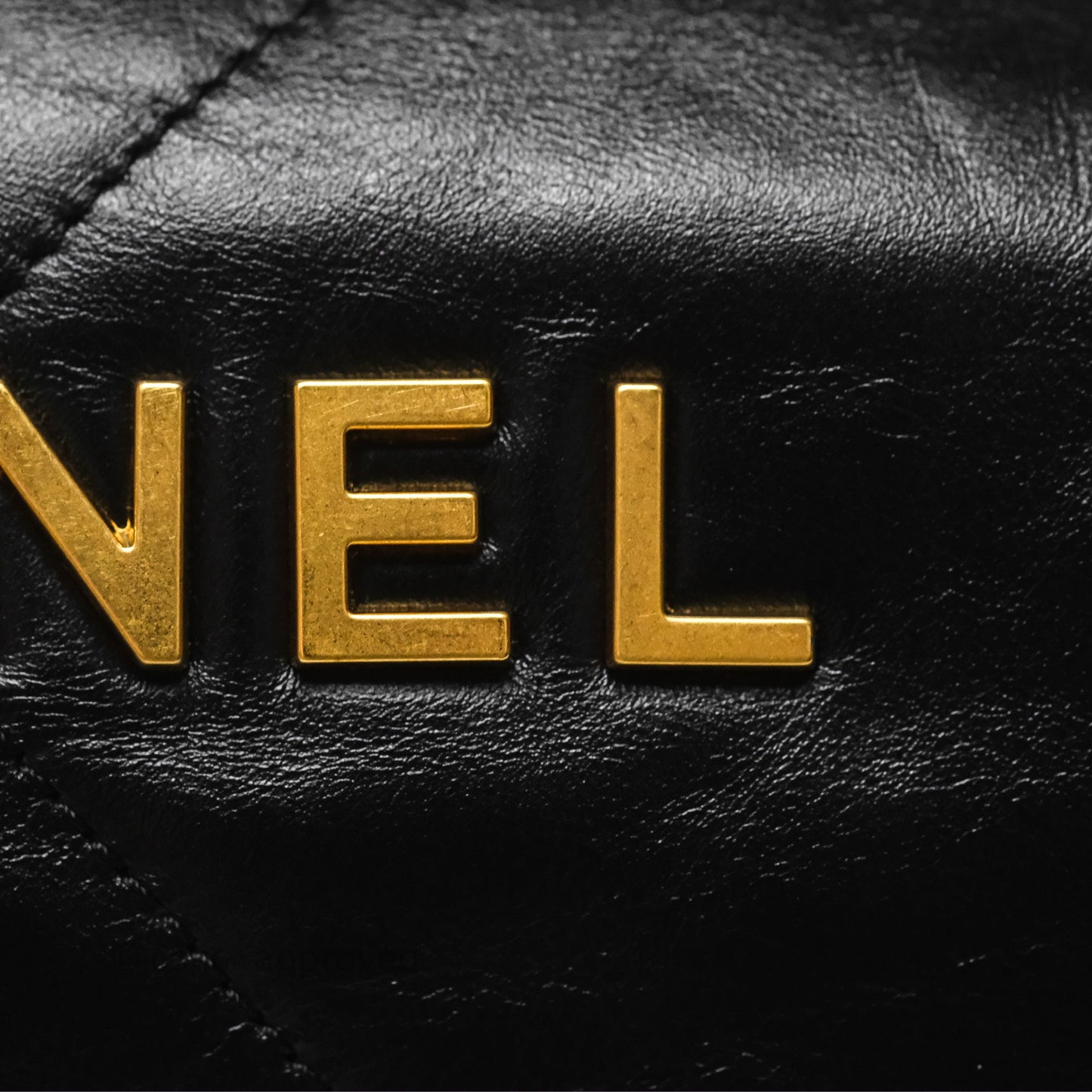 Chanel 22 Bag Medium Black Crumpled Calfskin Aged Gold Hardware