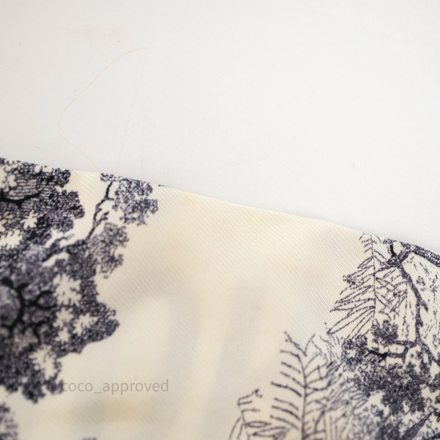 Christian Dior Toile De Jouy Mitzah Silk Twilly Ivory