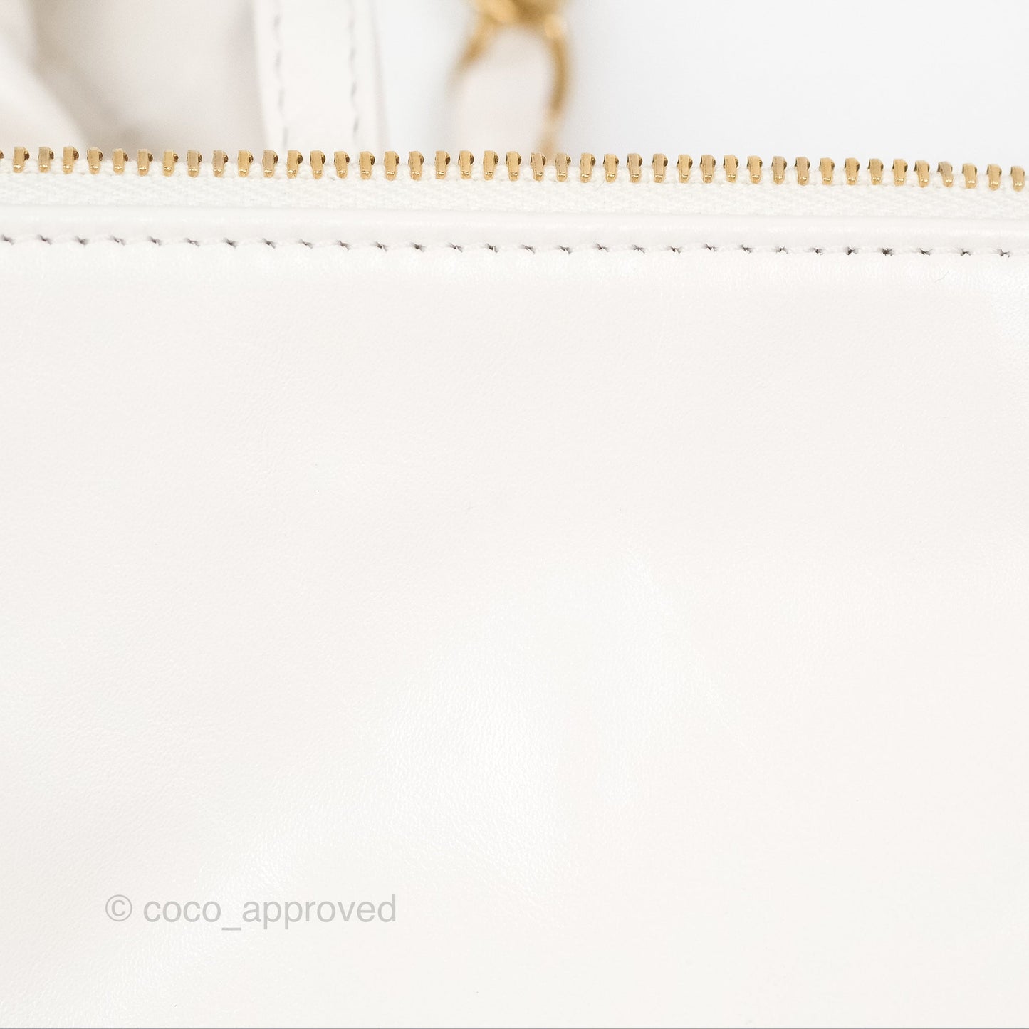 Chanel 22 Small White Shiny Calfskin Aged Gold Hardware