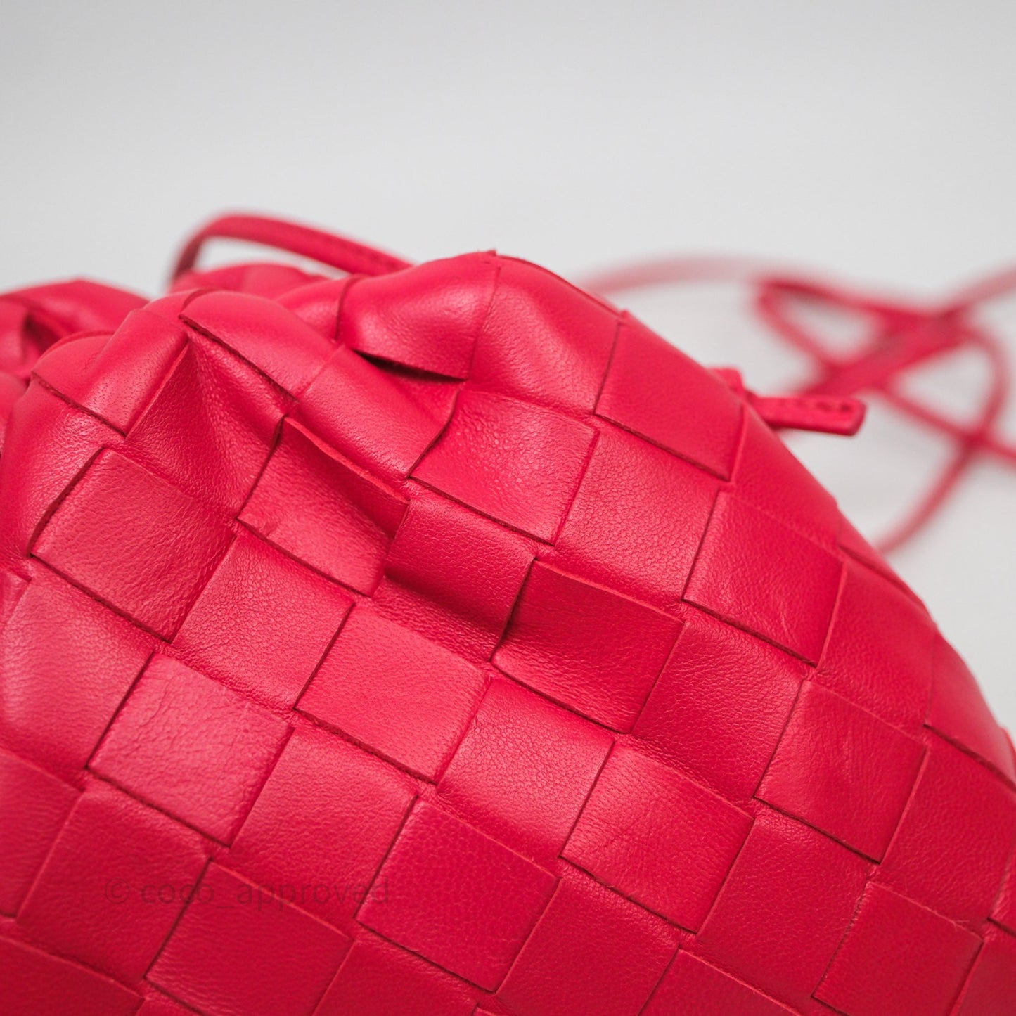 Bottega Veneta Mini Pouch Red Intrecciato Lambskin