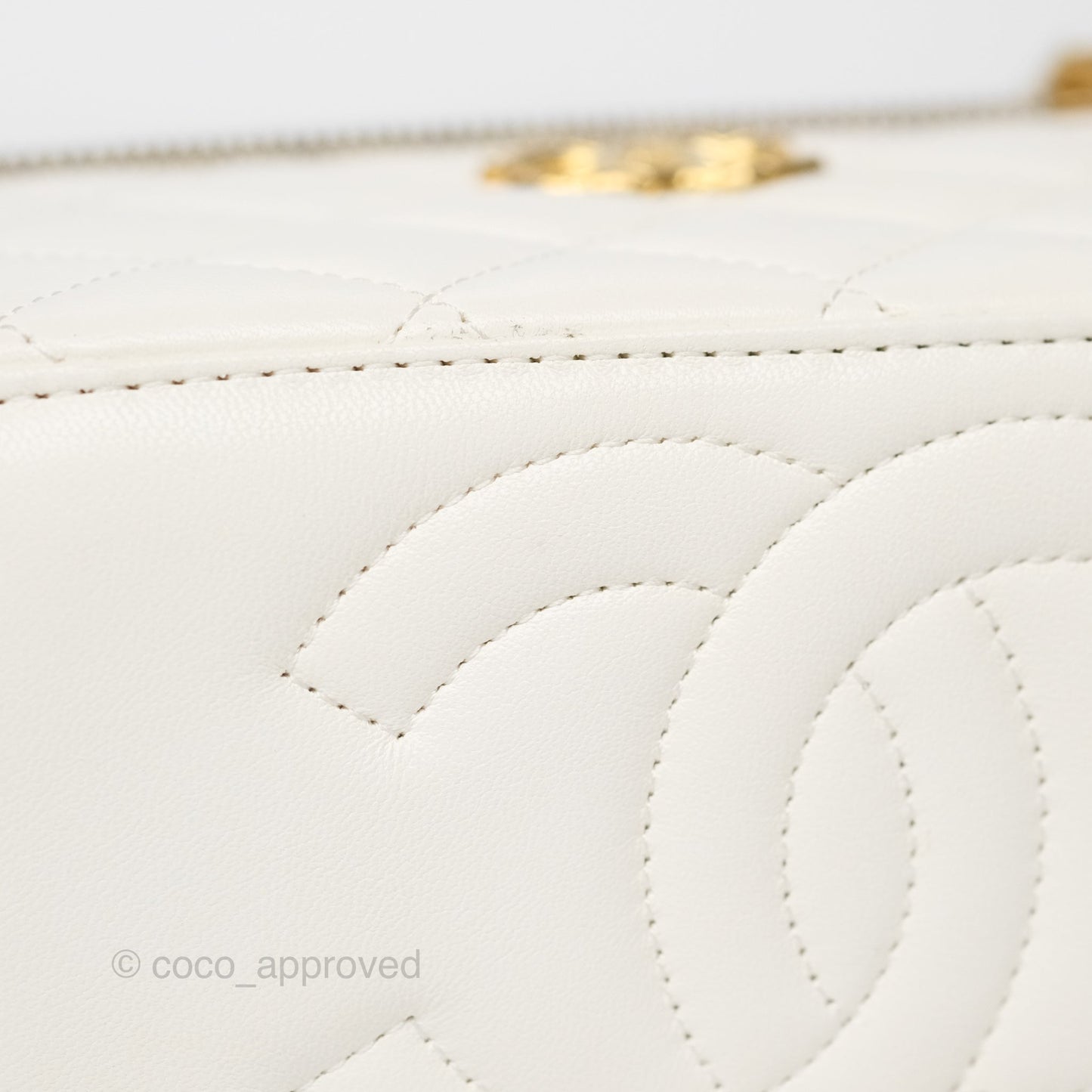 Chanel Vanity with Double Chain White Shiny Lambskin 23C