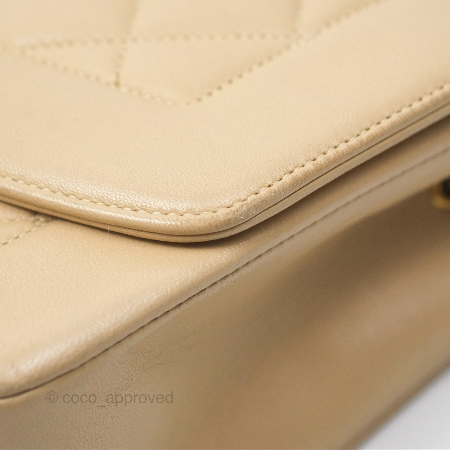 Chanel Vintage Small Quilted Classic Diana Flap Bag Beige Lambskin 24K Gold Hardware