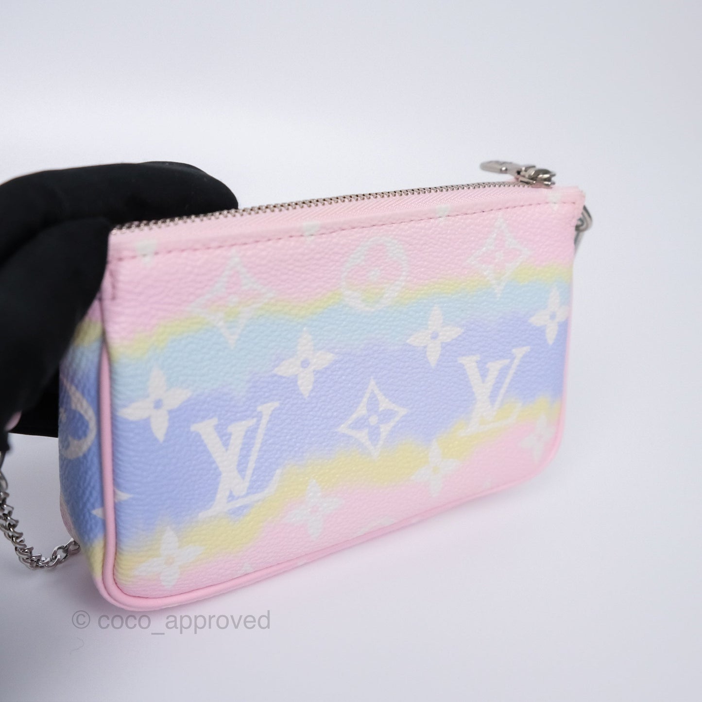 Louis Vuitton Mini Pochette Accessories Escale Pastel Monogram