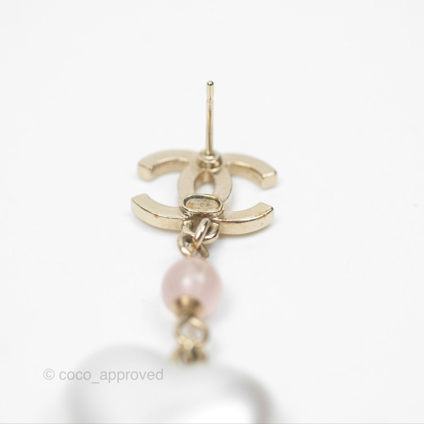 Chanel CC Pink Bead Heart Pearl Crystal CC Drop Earrings Gold Tone 21B