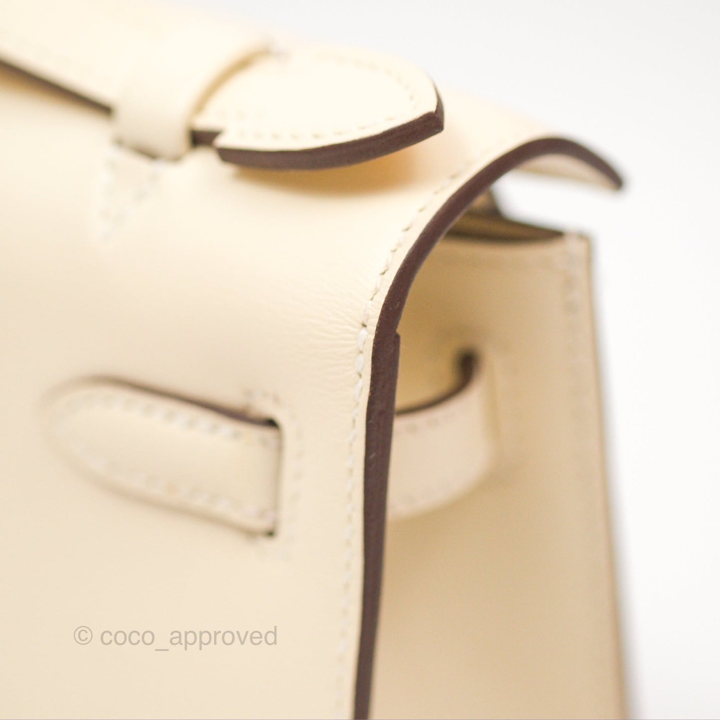 Hermès Kelly Mini Pochette Nata I2 Swift Gold Hardware