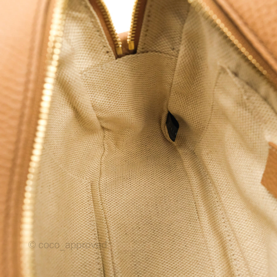 Gucci Pebbled Calfskin Small Soho Disco Bag Beige