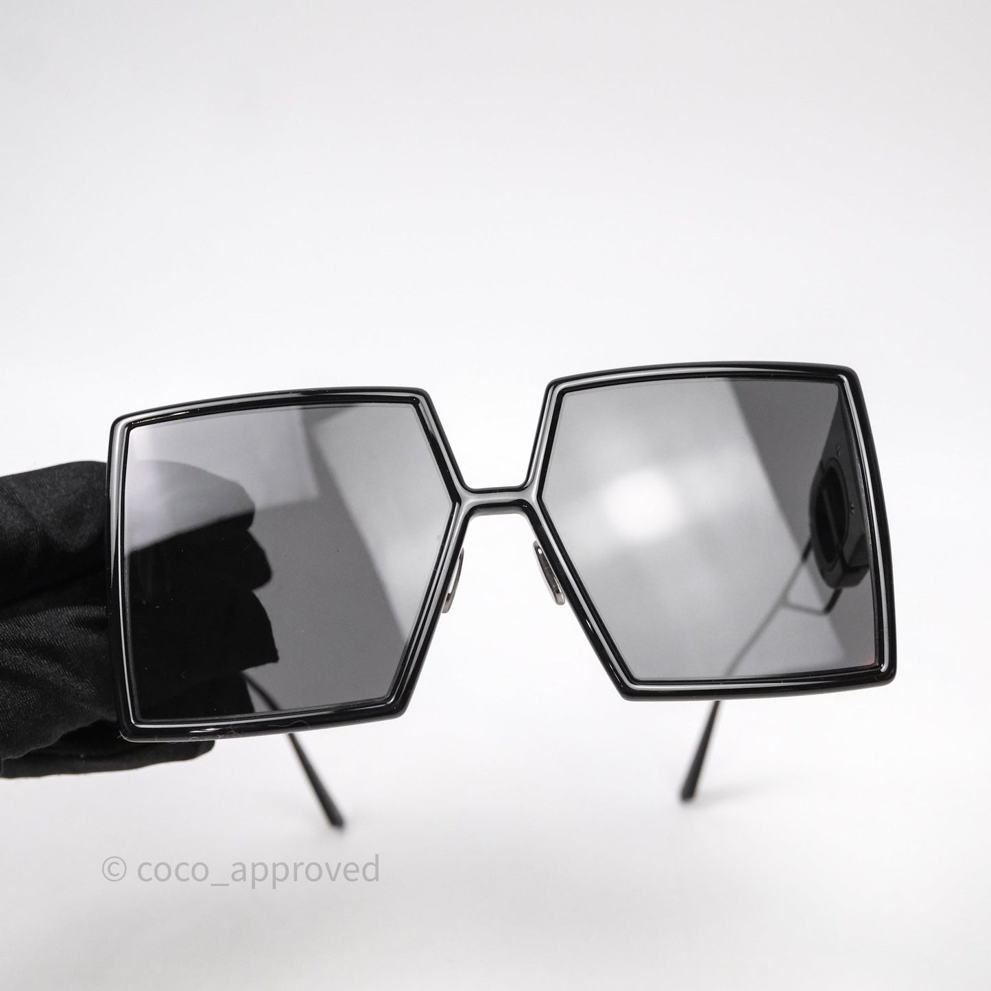 Christian Dior 30 Montaigne Square Sunglasses Black