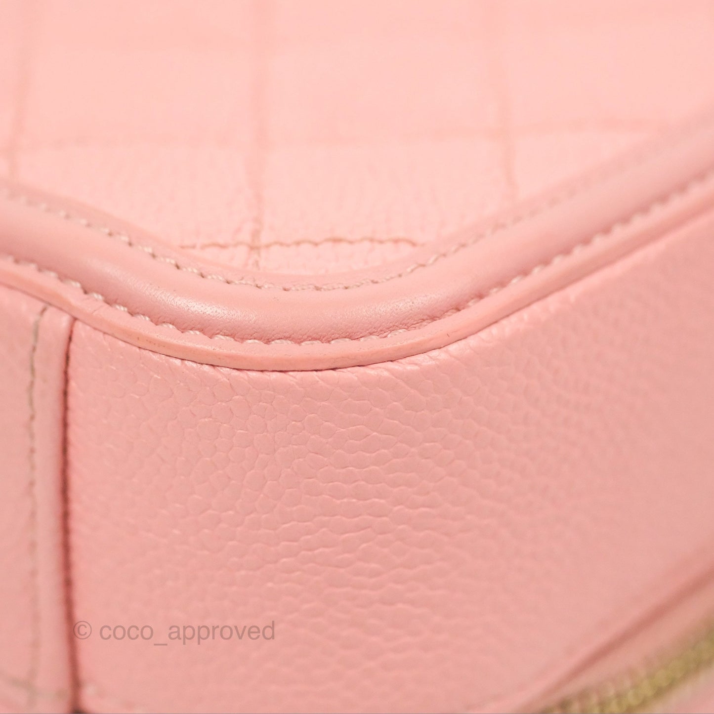 Chanel Quilted Medium CC Filigree Vanity Case Pink Caviar Gold Hardware