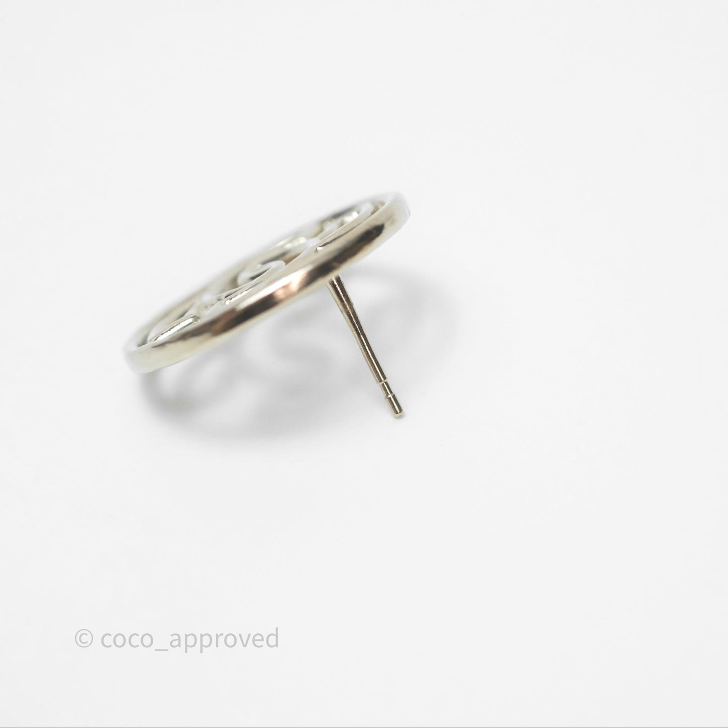 Chanel CC Round Earrings Gold Tone 17C