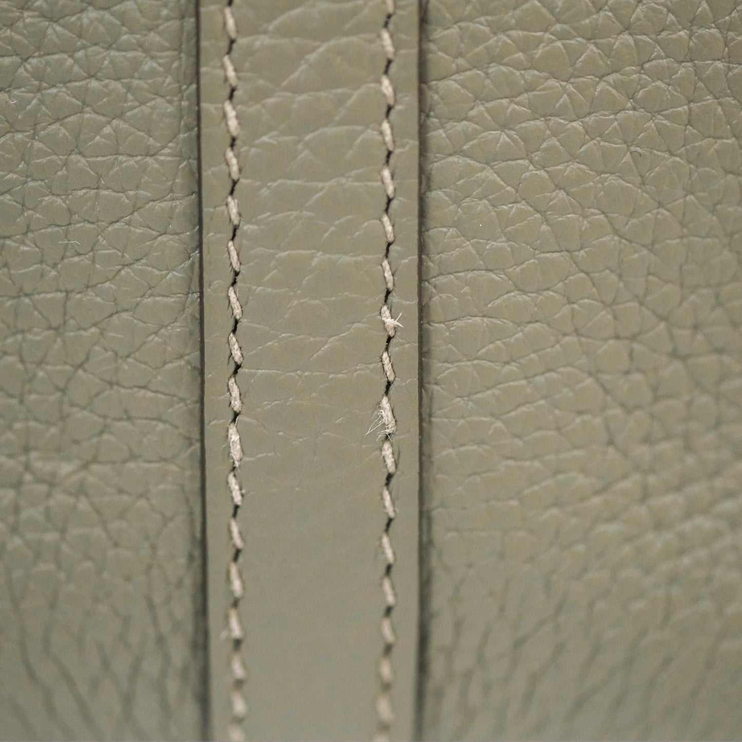 Hermès Picotin Lock 18 Gris Meyer 0L Taurillon Clemence Gold Hardware