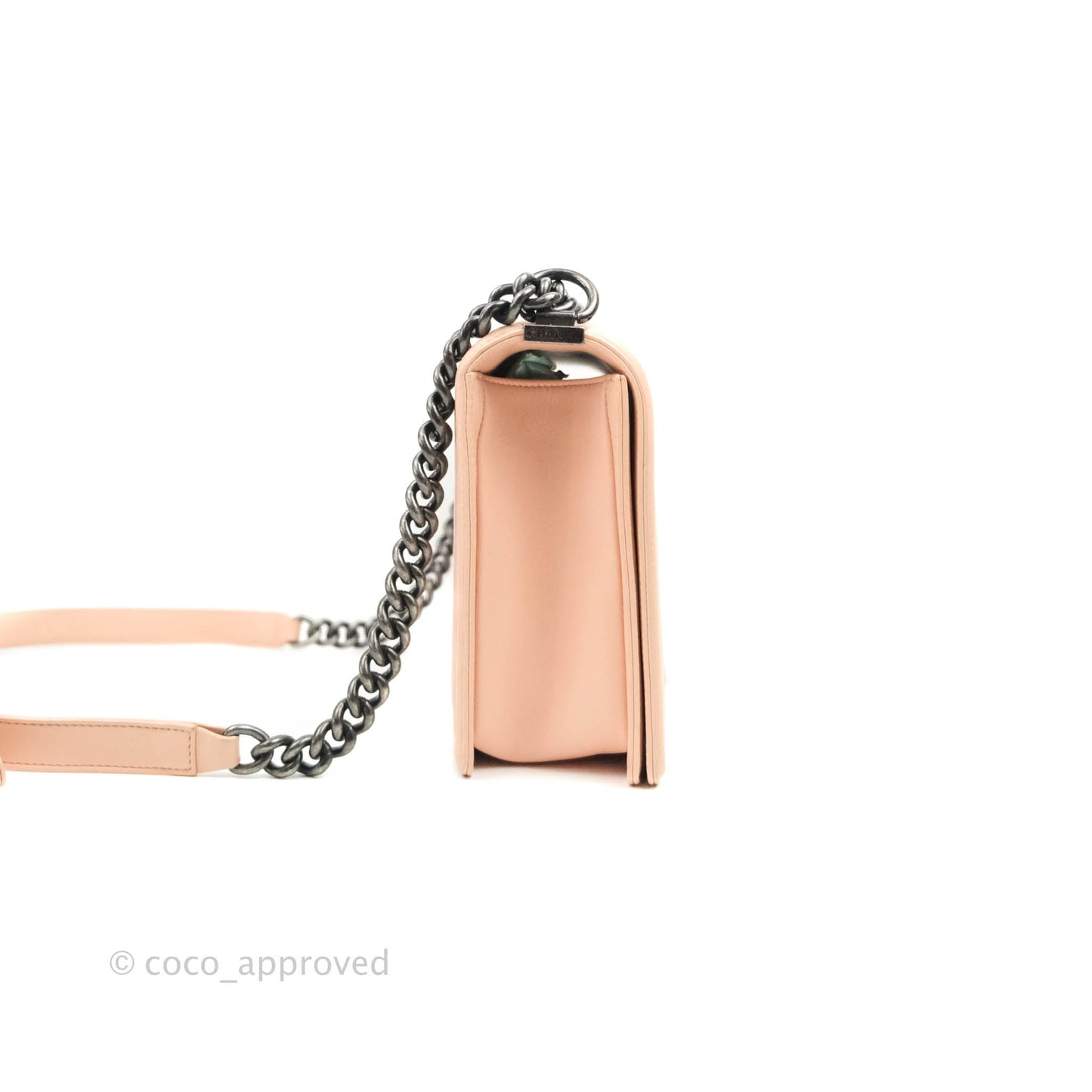 Chanel Boy New Medium Quilted Pink Calfskin Ruthenium Hardware