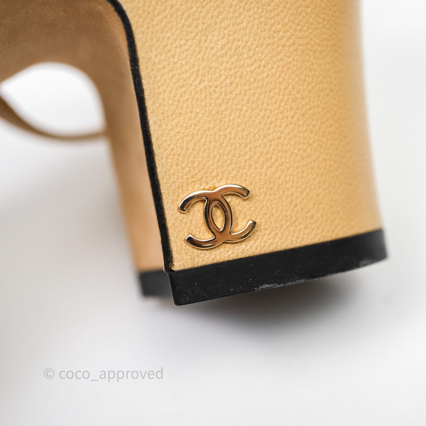 Chanel Classic Slingback Beige Black Leather Size 36