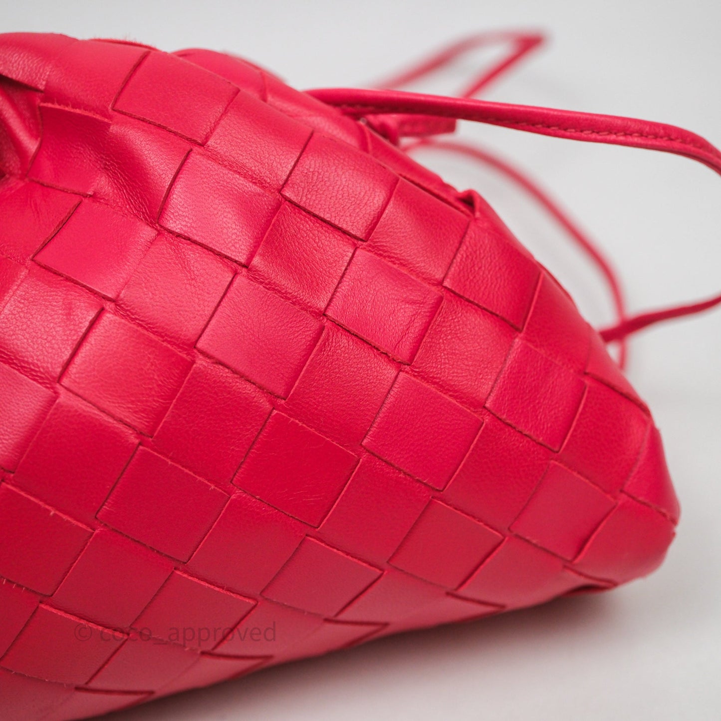 Bottega Veneta Mini Pouch Red Intrecciato Lambskin