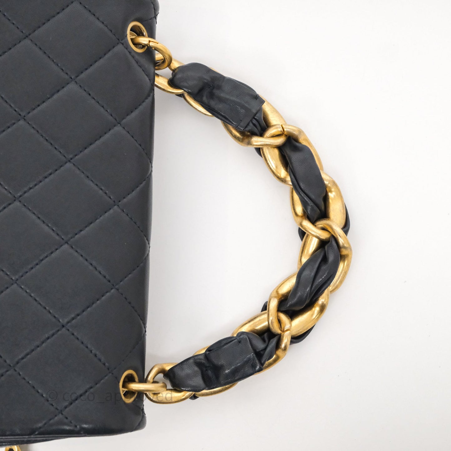 Chanel Quilted Entwined Chain Bag Navy Lambskin Aged Gold Hardware 21P