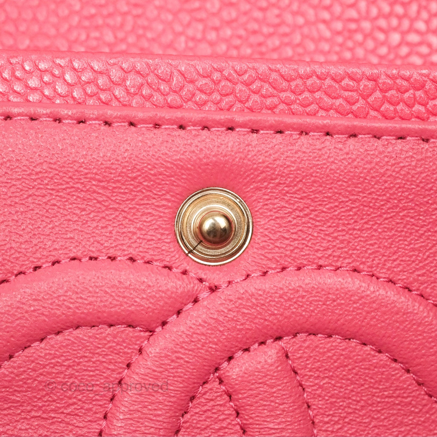 Chanel Medium Classic Flap Quilted Iridescent Pink Caviar Gold Hardware 18S