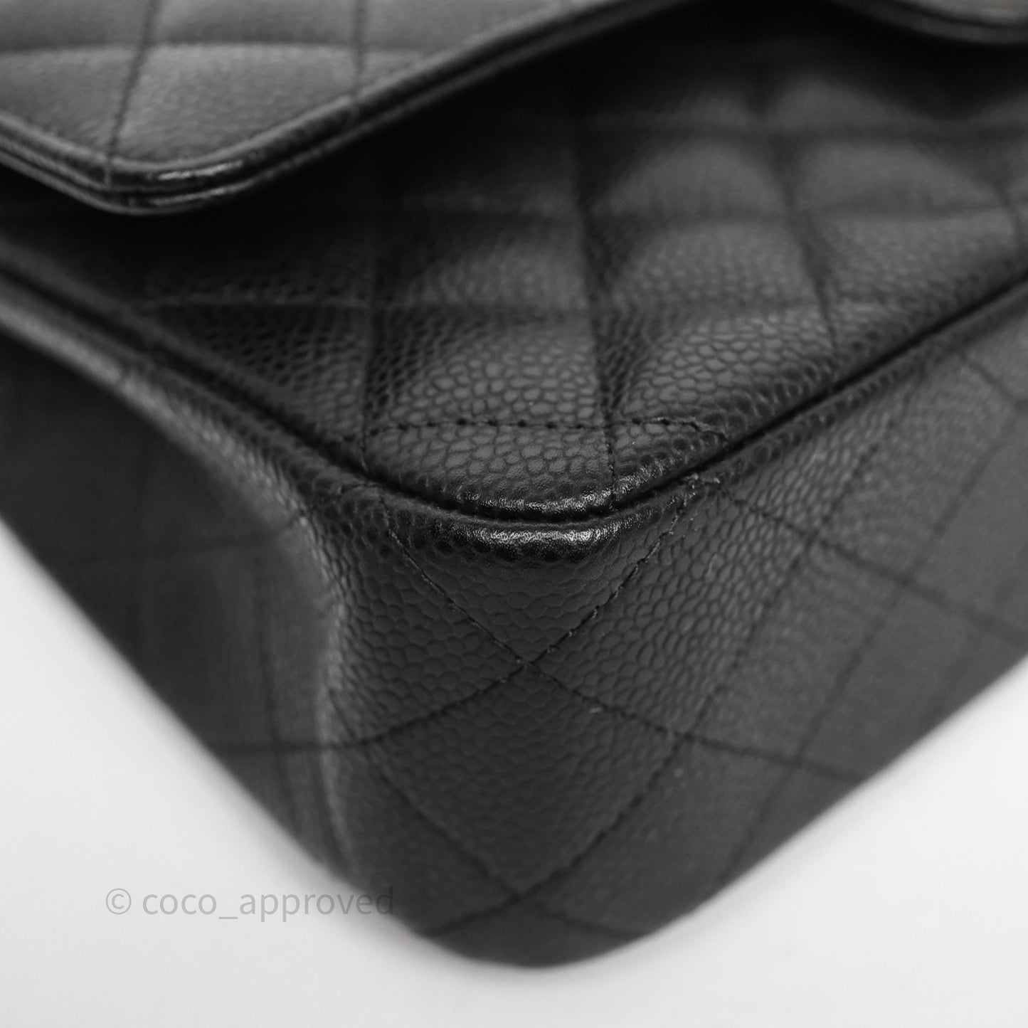 Chanel Classic M/L Medium Flap Quilted Black Caviar Gold Hardware