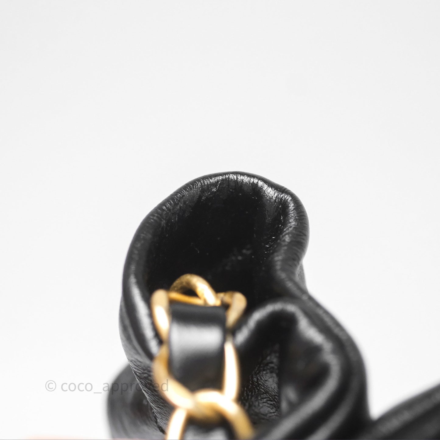 Chanel 22 Bag Medium Black Crumpled Calfskin Aged Gold Hardware