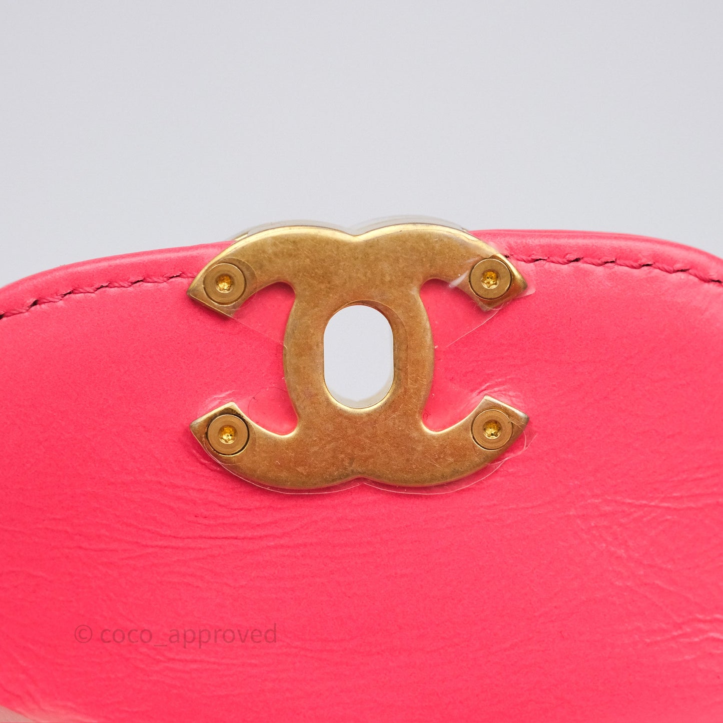 Chanel Kelly Bag Pink Shiny Calfskin Aged Gold Hardware