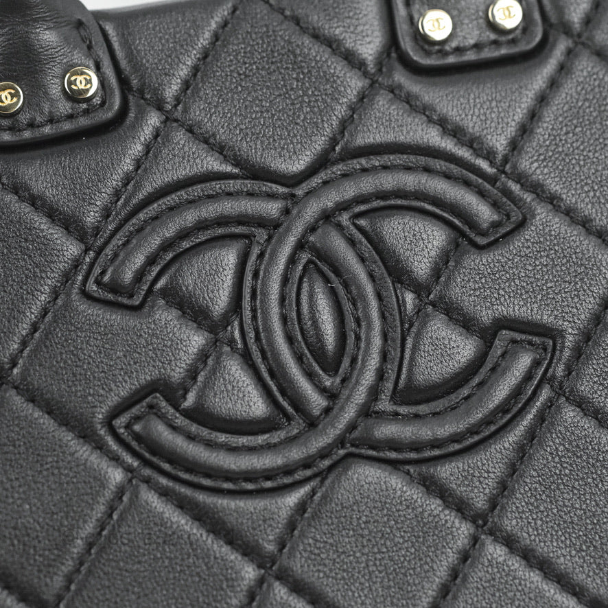 Chanel Quilted Vanity Case with Chain Black Calfskin Gold Hardware 22B