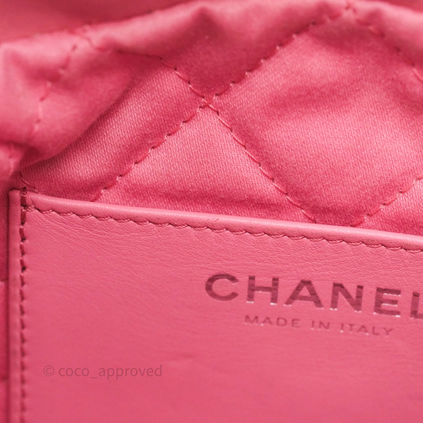 Chanel 22 Mini Bag Pink Shiny Crumpled Calfskin Matte Silver Hardware