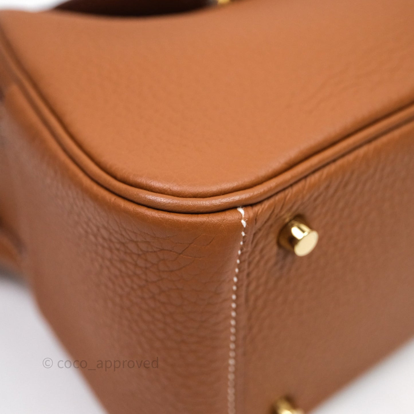 Hermès Mini Lindy 20 Gold Clemence Gold Hardware