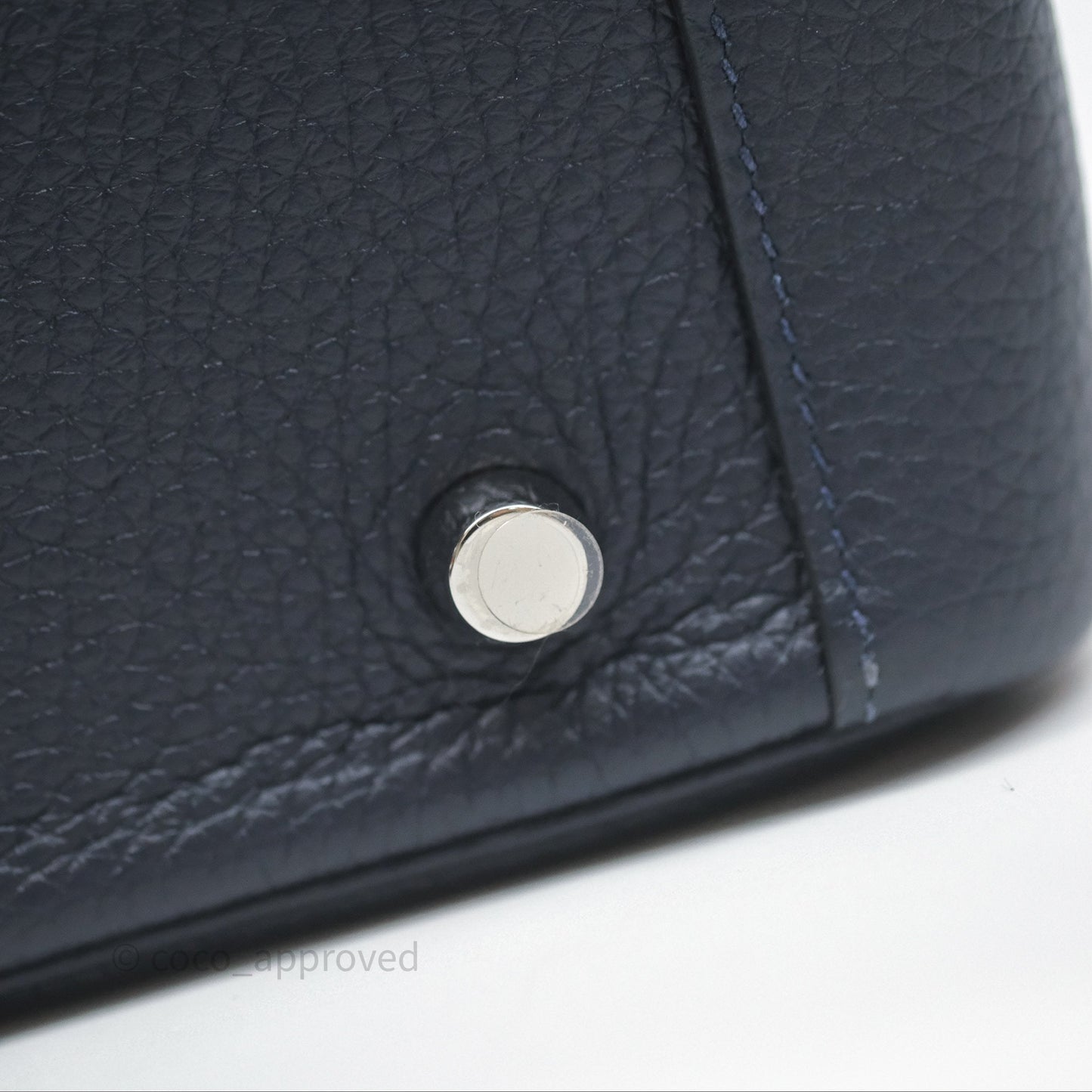 Hermès Lindy 26 Bleu Nuit 2Z Taurillon Clemence Palladium Hardware